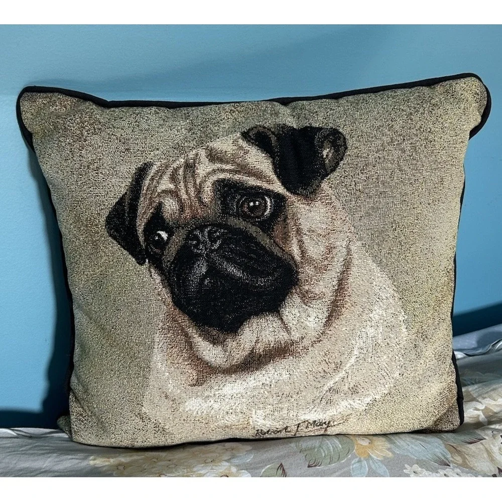 Pug‎ Dog Tapestry Throw Pillow (C1)